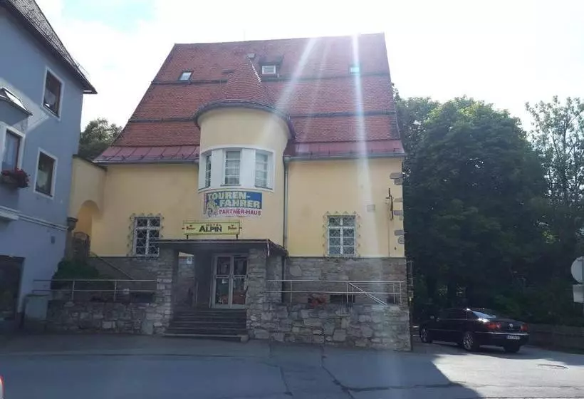 ホテル Alpin Murau