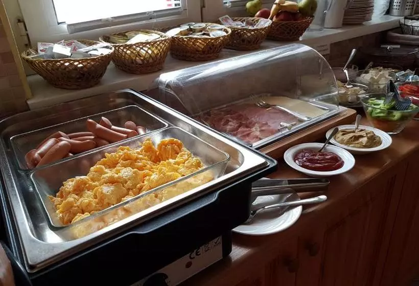 ホテル Alpin Murau