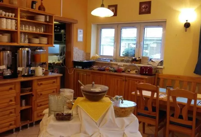 ホテル Alpin Murau