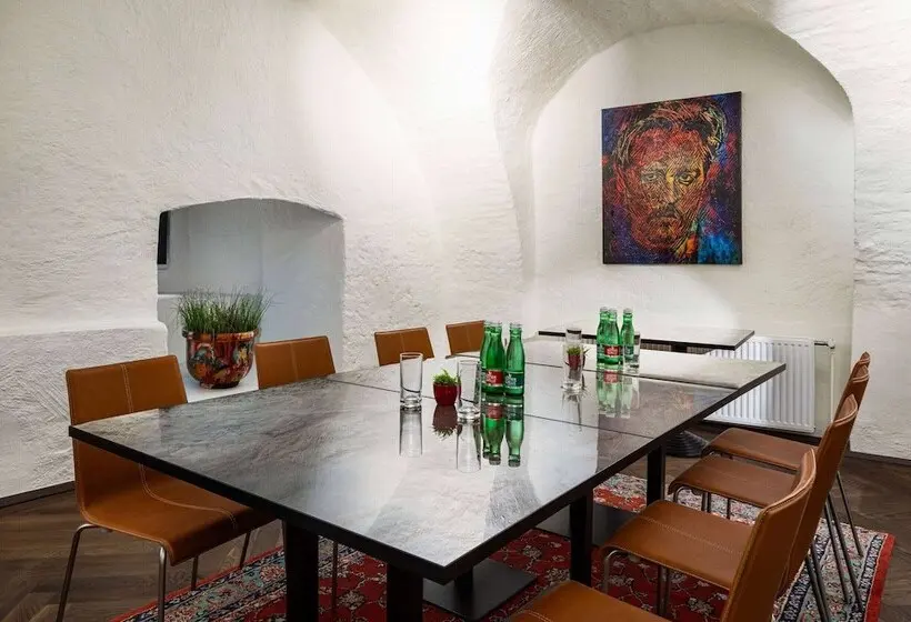 Hotelli DORMERO PaHo Wels