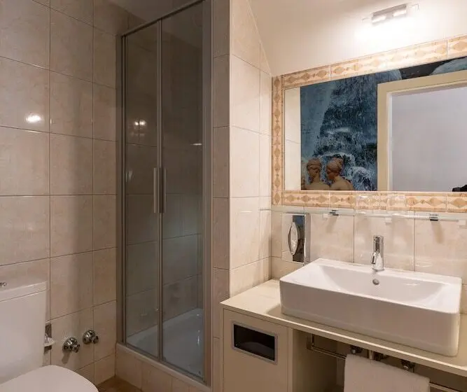 Hotelli DORMERO PaHo Wels