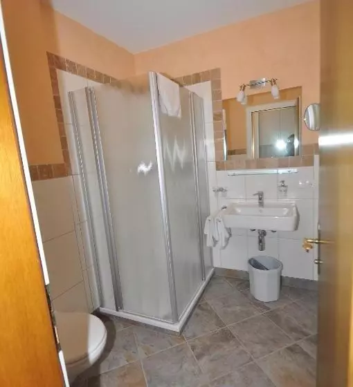 ホテル Garni Tirol