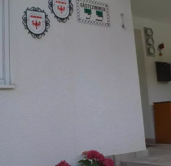 ホテル Haus Venetblick