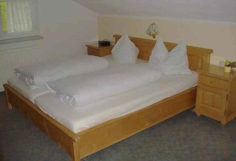 ホテル Haus Venetblick