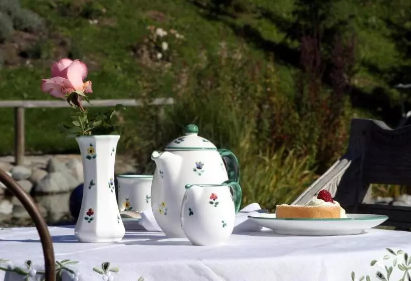 Отель Landgut Thalerhof