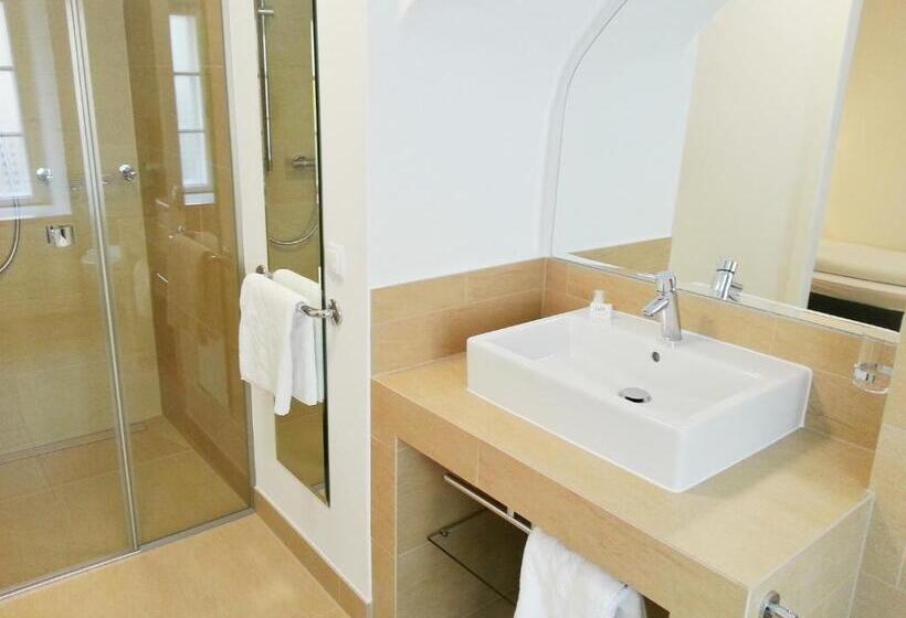 فندق Madar Café Restaurant Zum Fürsten