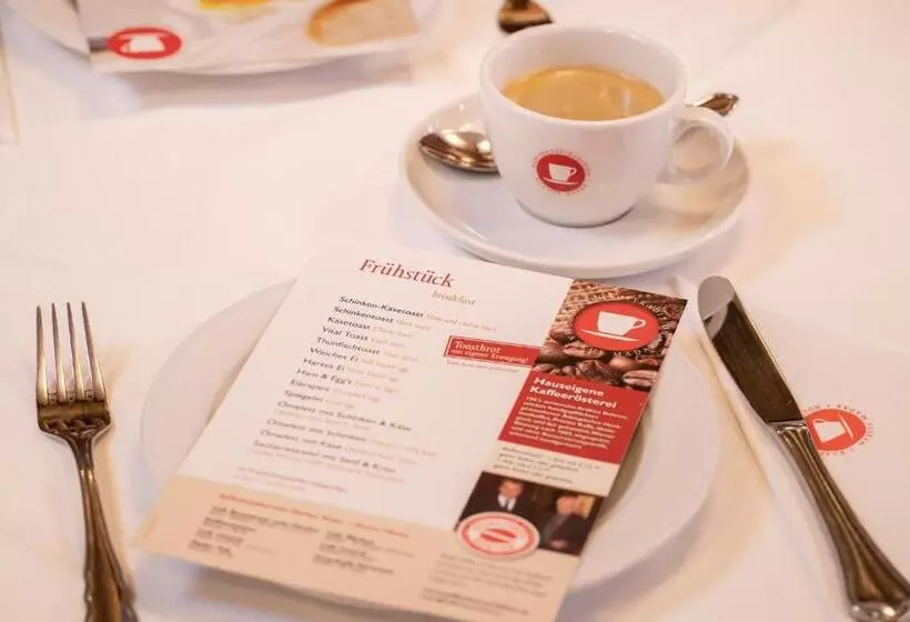 هتل Madar Café Restaurant Zum Fürsten