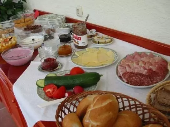 Bed and Breakfast Pension Winter Am Irrsee