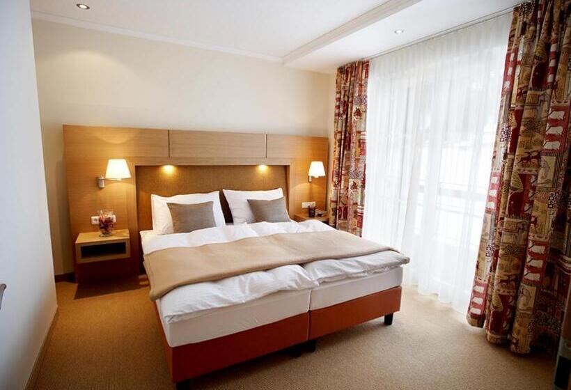 ホテル Sonnblick Apartments Und Zimmer   Nationalpark Sommercard Inklusive