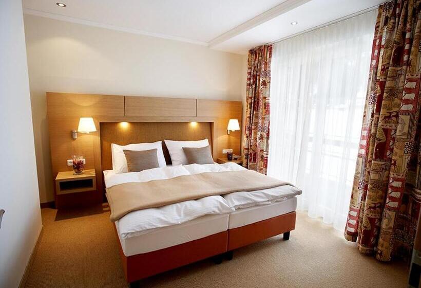 ホテル Sonnblick Apartments Und Zimmer   Nationalpark Sommercard Inklusive