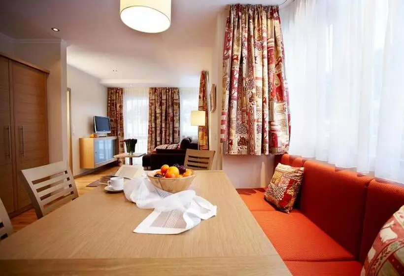 酒店 Sonnblick Apartments Und Zimmer   Nationalpark Sommercard Inklusive