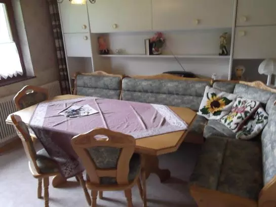 تختخواب و صبحانه Tegelhof Pension