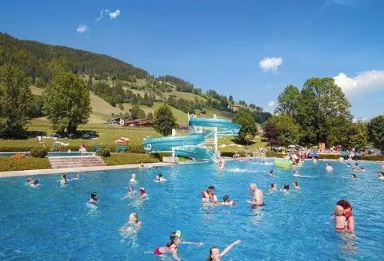 تختخواب و صبحانه Tegelhof Pension