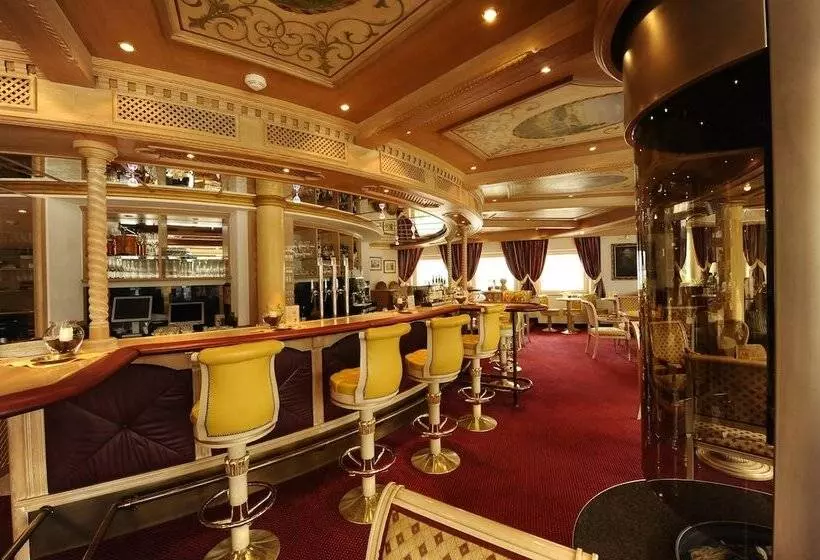 Отель Vier Jahreszeiten Wellnessresort Achensee