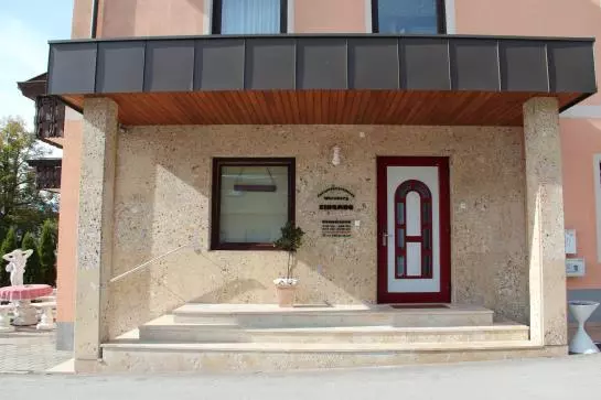 Bed and Breakfast Wernberg Pension