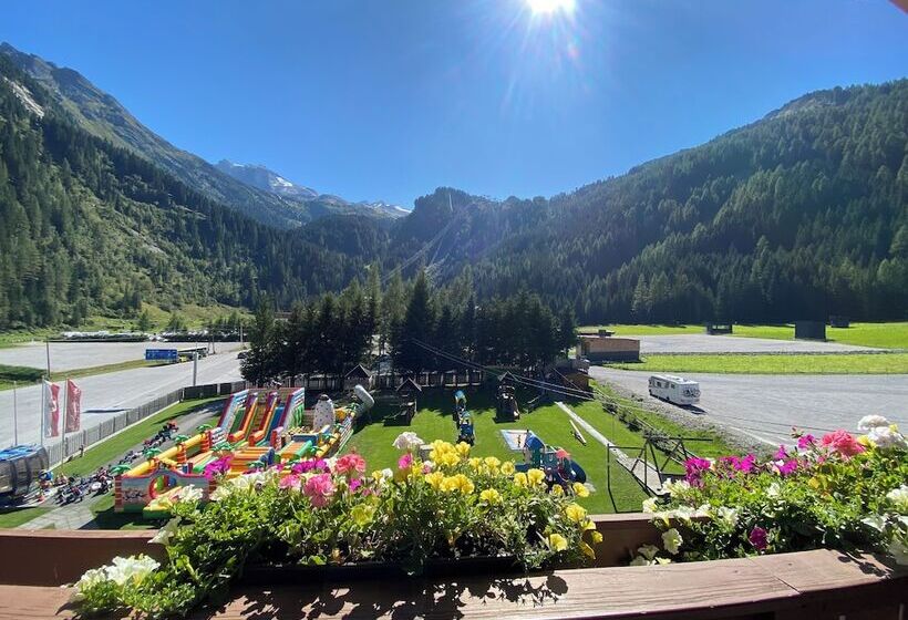 Kinder & Gletscherhotel Hintertuxerhof
