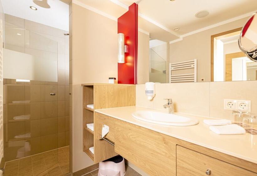 Kinder & Gletscherhotel Hintertuxerhof