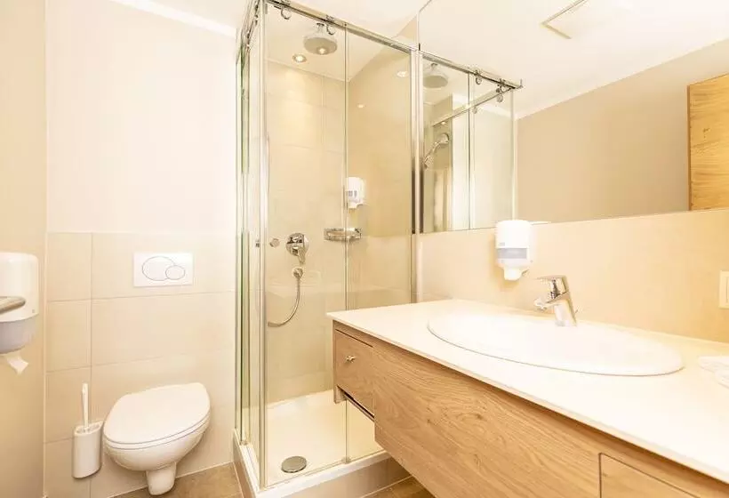 Kinder  & Gletscherhotel Hintertuxerhof