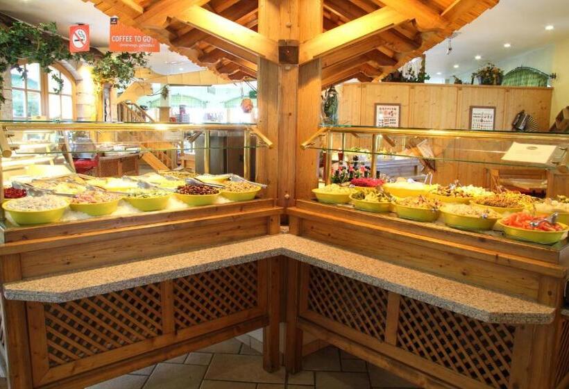 Oldtimer Motorhotel Guntramsdorf