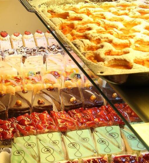 Oldtimer Motorhotel Guntramsdorf