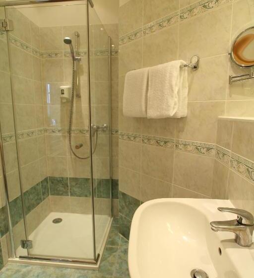 Oldtimer Motorhotel Guntramsdorf