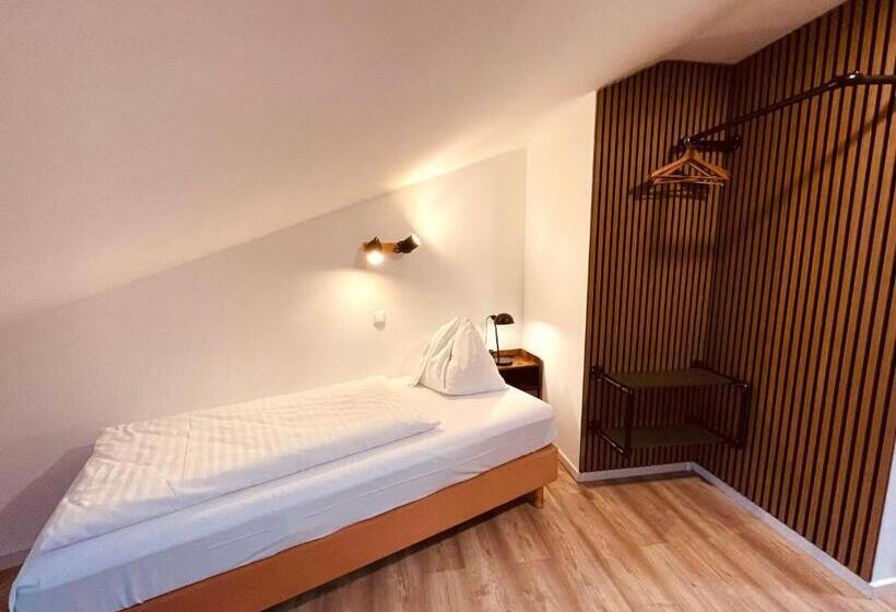 Пансион Gästehaus Am Stadtpark