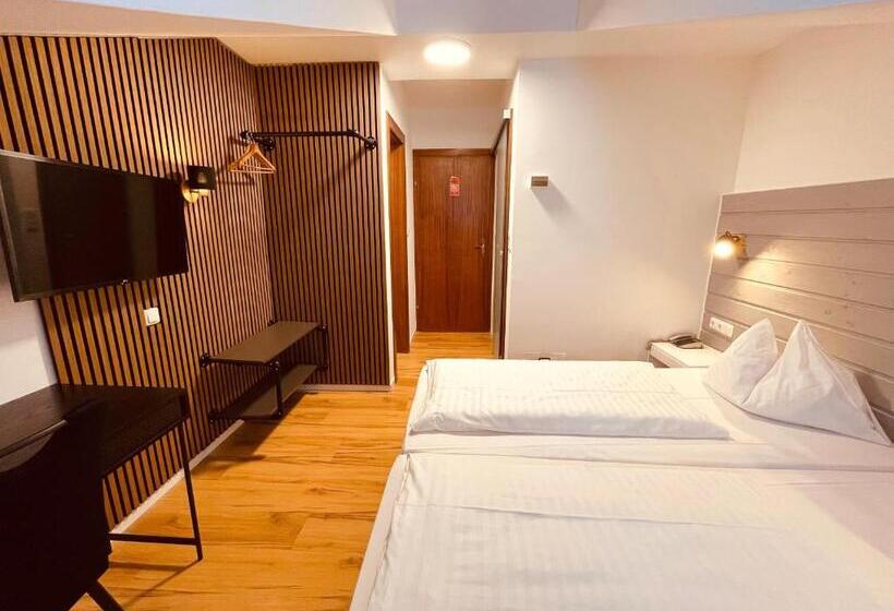 Пансион Gästehaus Am Stadtpark