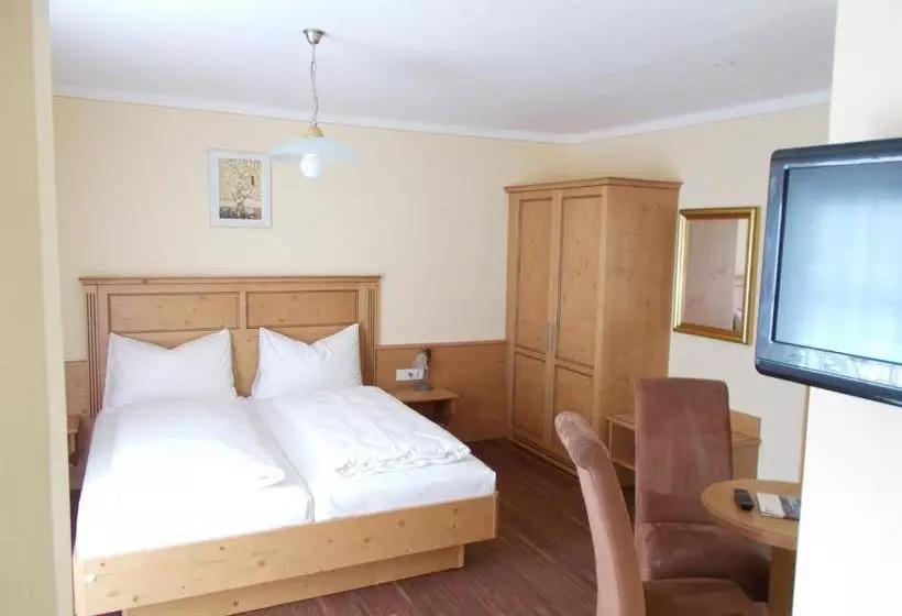 Gasthof Pension Schmirl