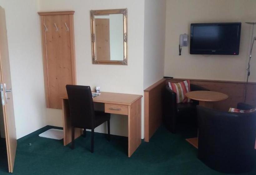 Gasthof Pension Schmirl