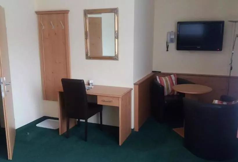 Gasthof Pension Schmirl