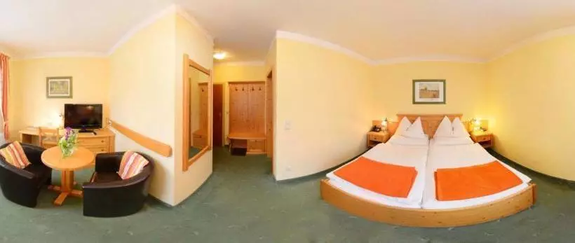 Gasthof Pension Schmirl