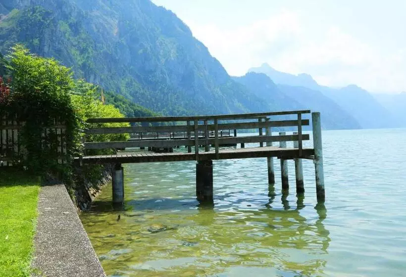 Пансион Seegasthof Hois N Wirt Hotel Mit Wellnessbereich