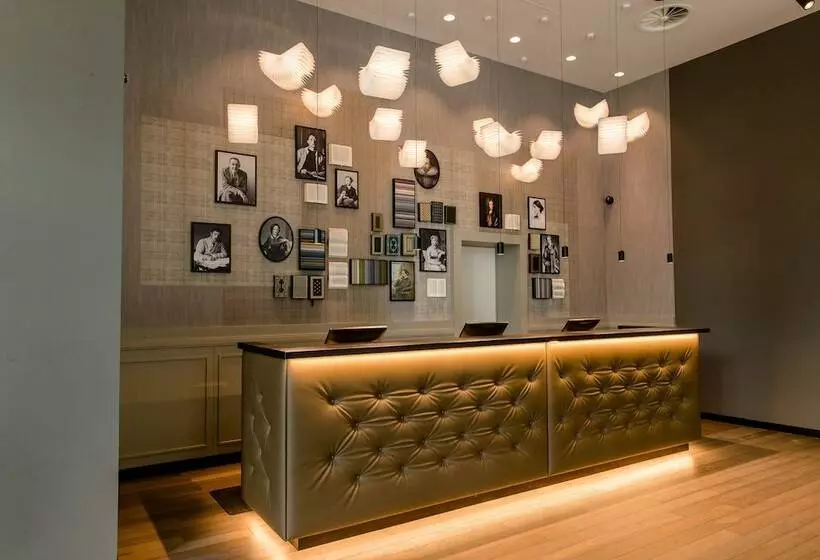 Motel One Manchester St. Peter S Square