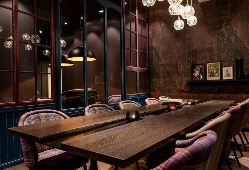 Motel One Manchester St. Peter S Square