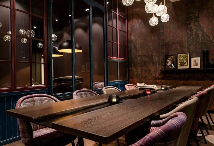 Motel One Manchester St. Peter S Square