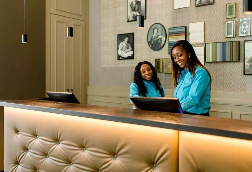 Motel One Manchester St. Peter S Square