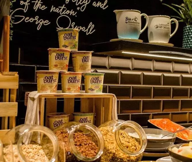 Motel One Manchester St. Peter S Square