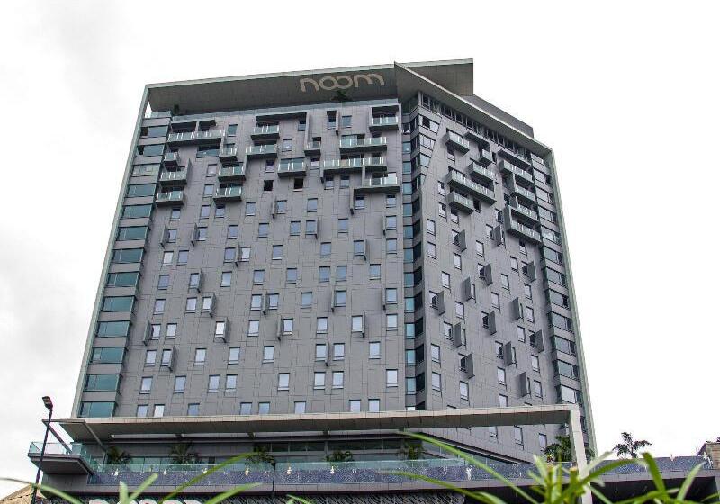 Noom Hotel Abidjan Plateau