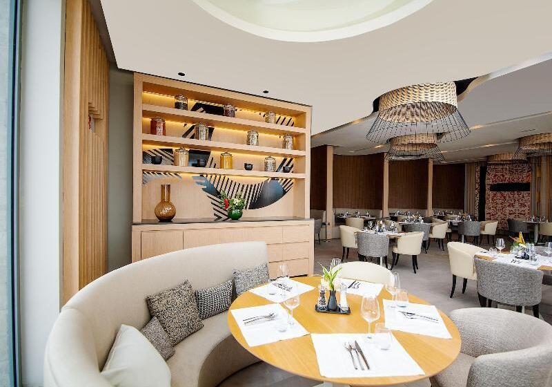 Noom Hotel Abidjan Plateau