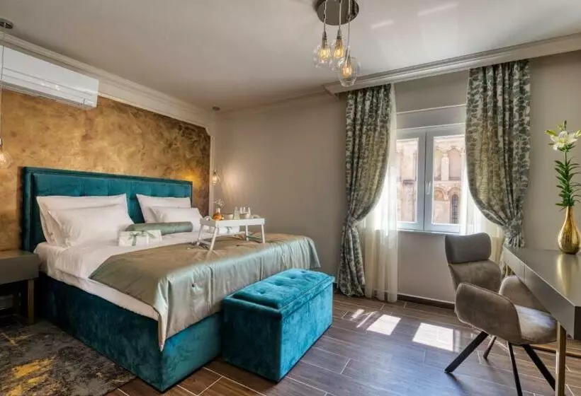 پانسیون Luxury Rooms Vindemiæ