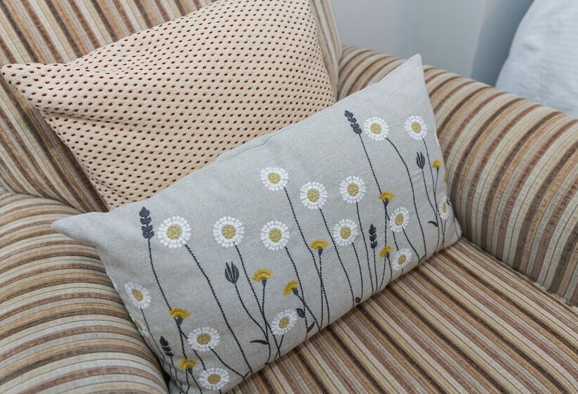 レジデンス Borrowfield Lodge