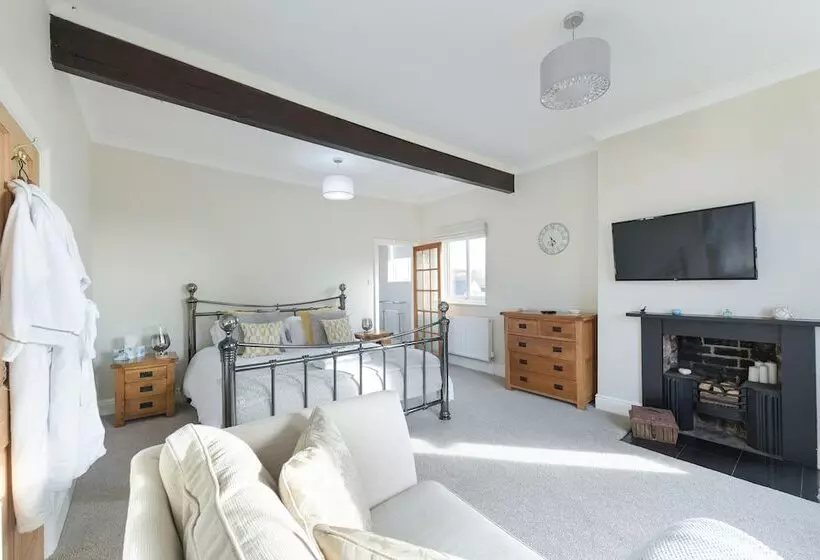 اقامتگاه Borrowfield Lodge