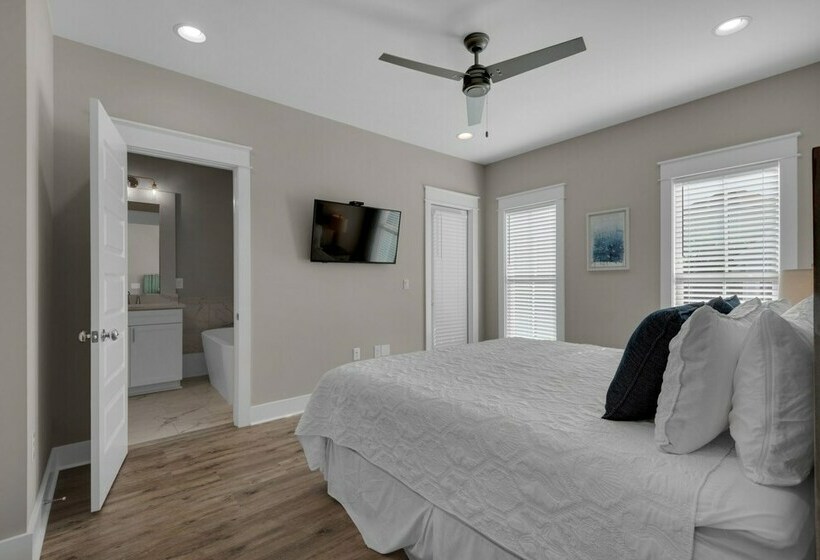 Song By The Seashipwatch