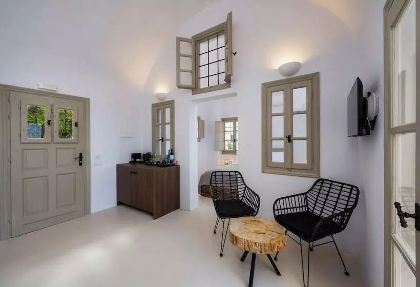 هتل Azanti Suites