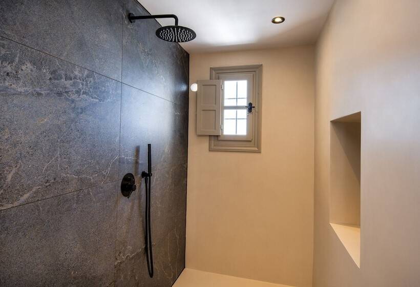 هتل Azanti Suites