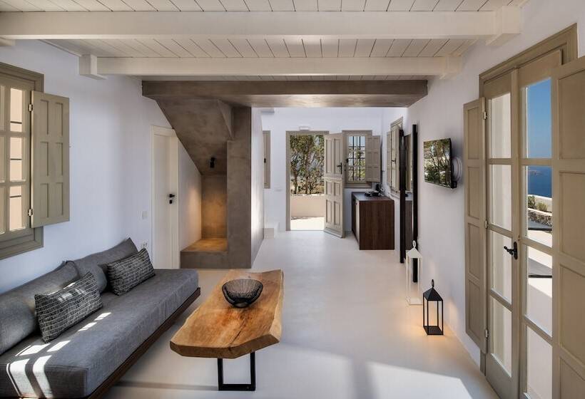 هتل Azanti Suites