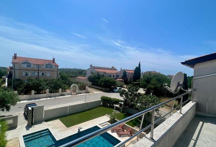 פנסיון Linc Rooms & Apartments