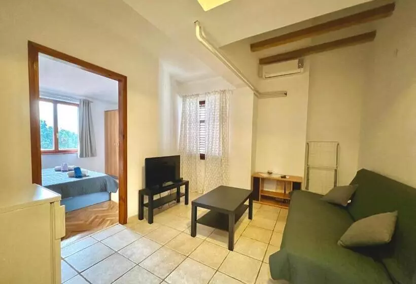 ペンション Linc Rooms & Apartments