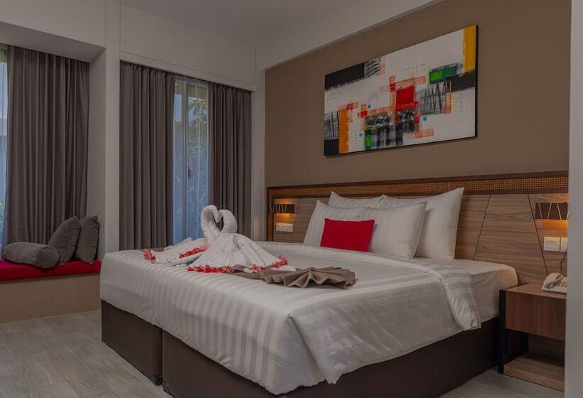 ホテル Royal Regantris Trawangan