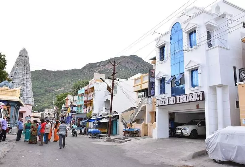 Hotelli Swathisri Residency